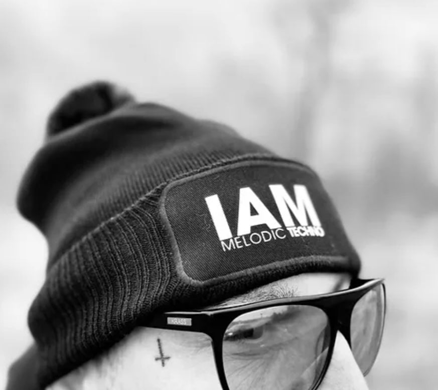 IAM Melodic Techno Bommel Beanie