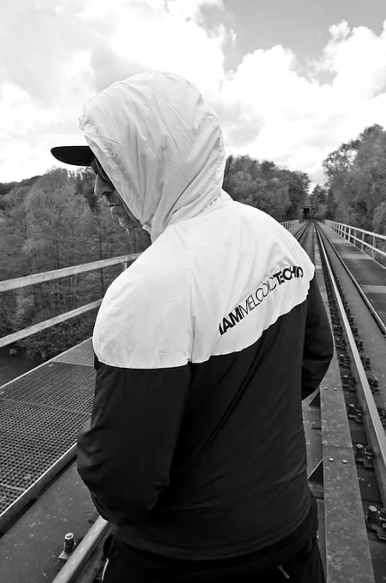 IAM Melodic Techno Windrunner 2-Tone-Edition